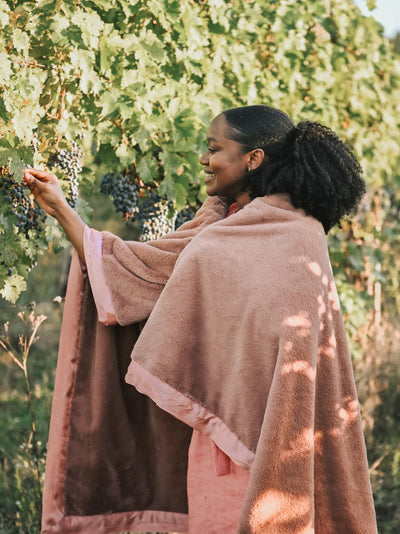 Luxe Luxury Home Throw (Solid Colors 45" x 59")