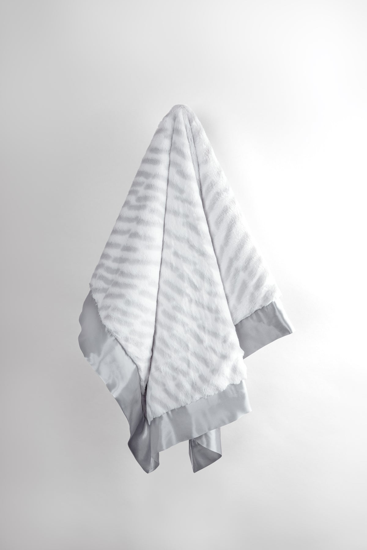 Luxe™ Dash Blanket