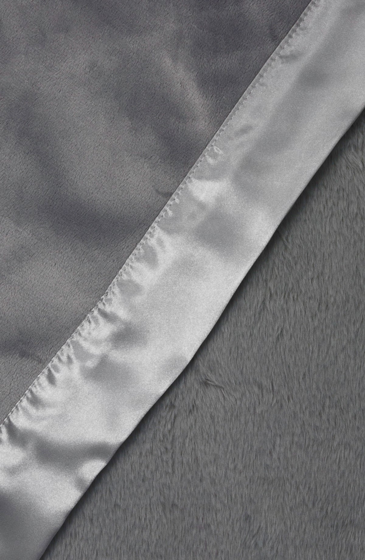 Lush™ Luxury Home Throw (45" x 59")