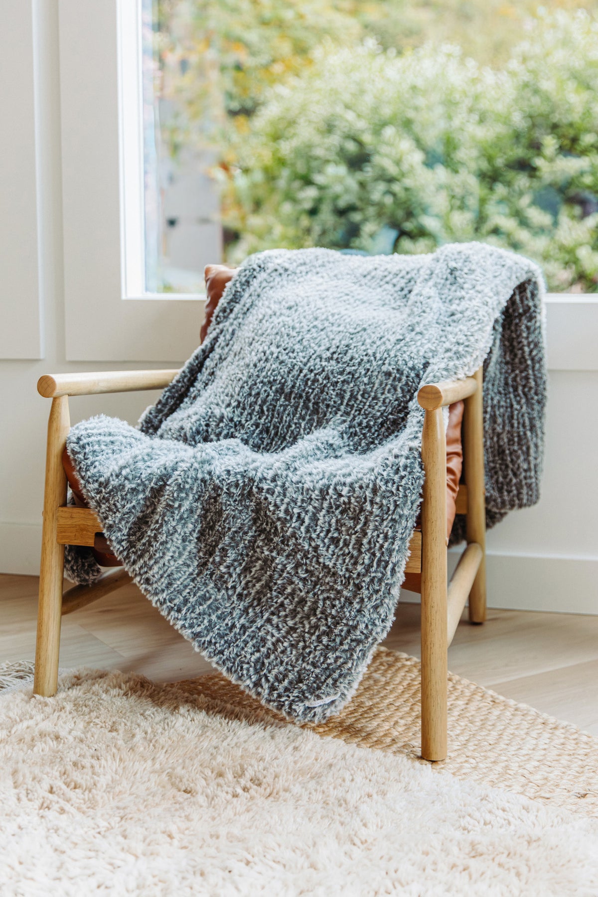 Luxe™ Luxury Ultra-Soft Knit Throw (45" x 59")