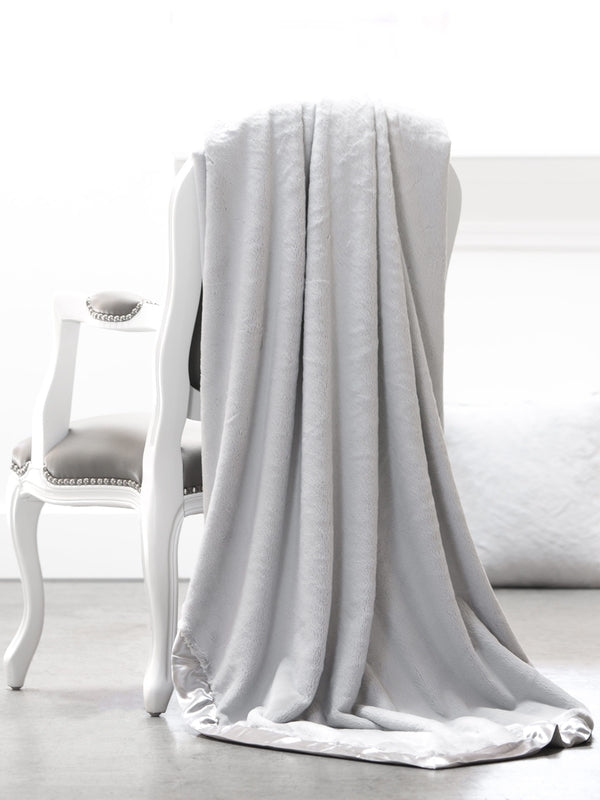Luxe™ Big Kid Blanket (45" X 59")