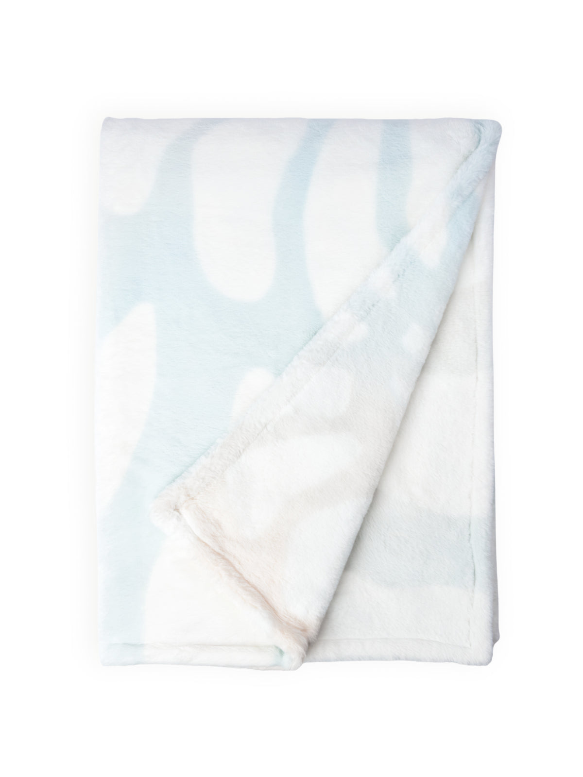 Luxe Coastal Calm Luxury Home Throw (45" x 59")