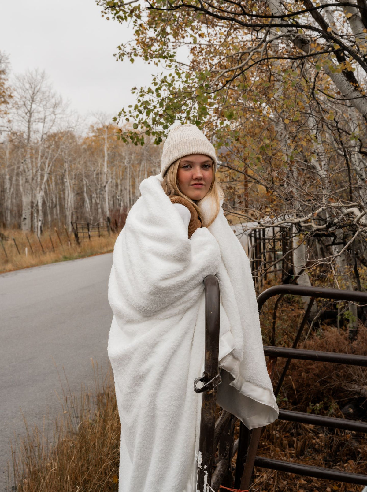 Cherish™ Luxury Soft Home Throw (49" x 59")