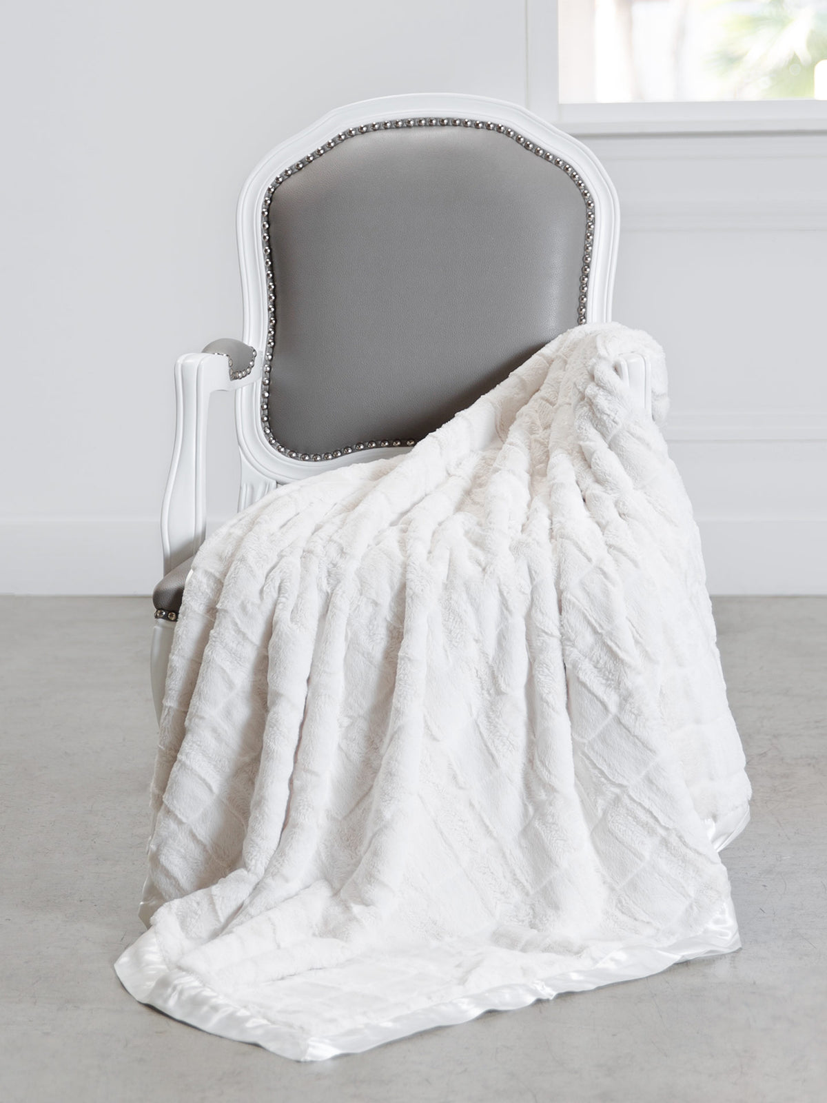 Luxe™ Waterfall Throw