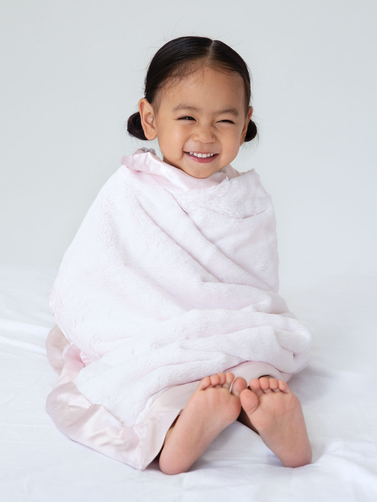 Luxe™ Baby Blanket (Faux Fur) | Fur Blanket for Baby - Little Giraffe